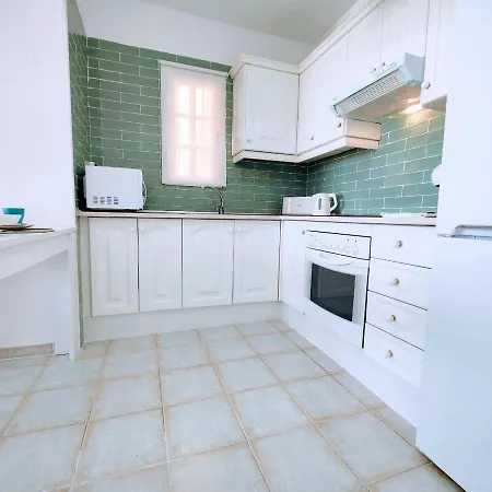 Terraza Del Mar アデヘ